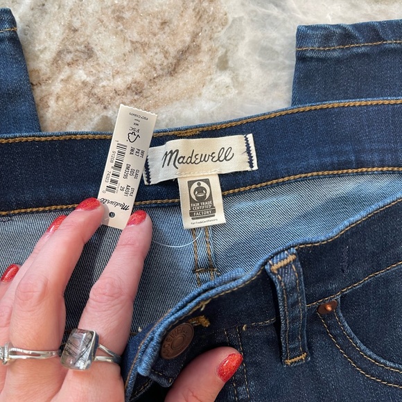 Madewell 9” Mid Rise Skinny Jeans - Picture 4 of 12